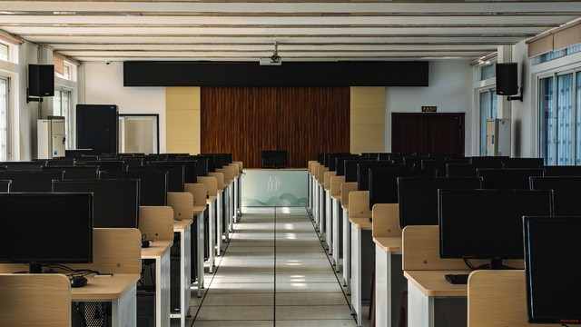2026年江汉大学专科录取分数线(2026各省份录取分数线及位次排名)_黎明职业大学介绍与报考指南_黎明职业大学录取分数线